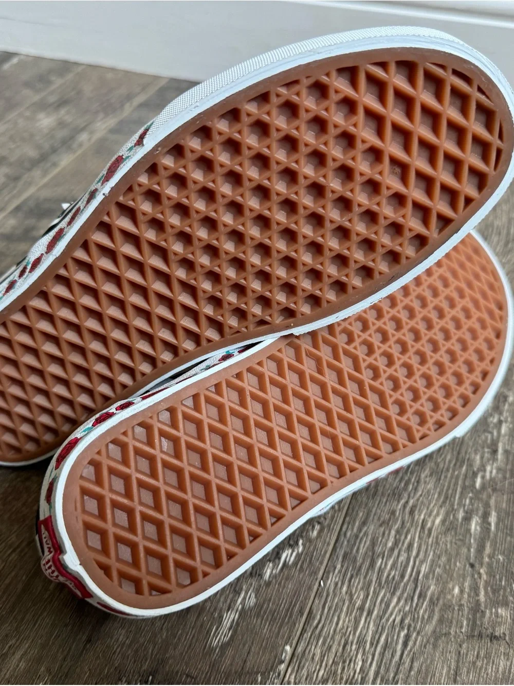 Vans Cancer Zodiac Slip On Shoes Womens 8 Checkerboard Roses Celestial NWOT